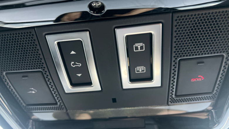 Land Rover Range Rover Velar 2.0 D200 MHEV Dynamic HSE 5dr Auto Diesel Estate